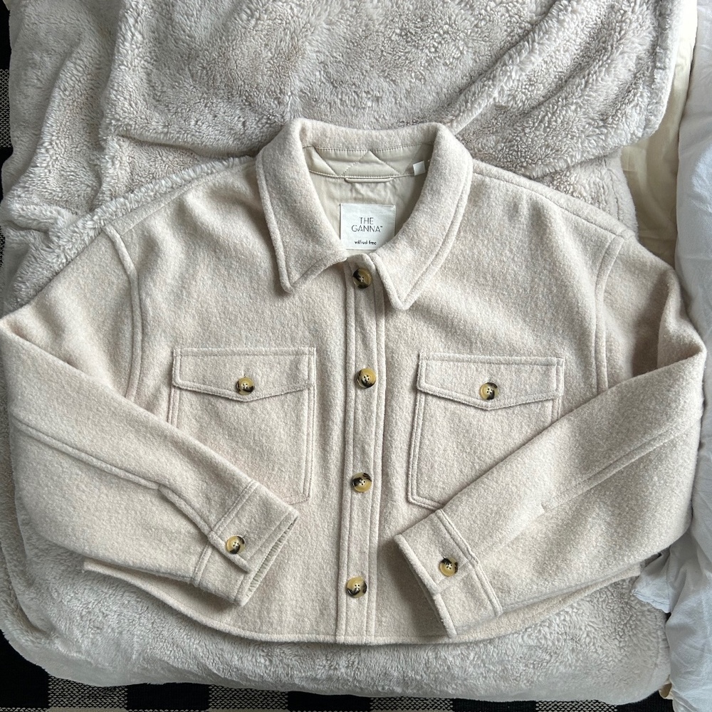 Aritzia Ganna Cropped Jacket